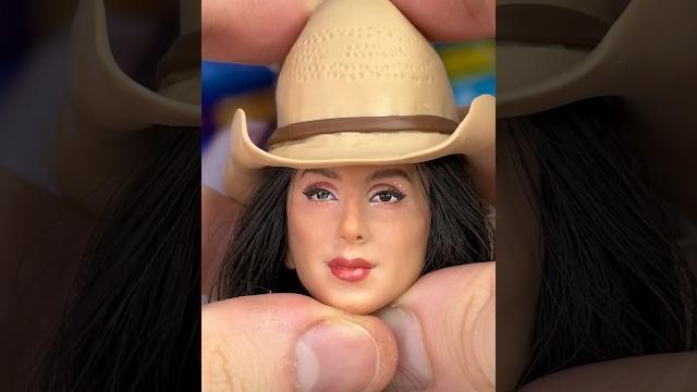 Transformei a #anacastela em #barbie ️ gostou? #diy #art #artist Transformei a #anacastela em #barbie ️ gostou? #diy #art #artist