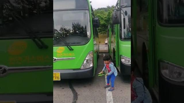 #korean bus love#seoul bus#telugushorts #korean bus love#seoul bus#telugushorts