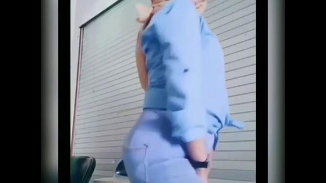 Bigo live jilbab toge montok pamer pantat Bigo live jilbab toge montok pamer pantat