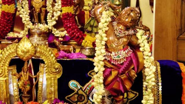 Sanskrit hymn (1008 divine names of sri krishna) - "sri krishna sahasranamam" (maha rishi parasara) Sanskrit hymn (1008 divine names of sri krishna) - "sri krishna sahasranamam" (maha rishi parasara)