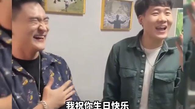 当遇到诈骗电话的搞笑对话,太搞笑了,看完不笑算我输 当遇到诈骗电话的搞笑对话,太搞笑了,看完不笑算我输