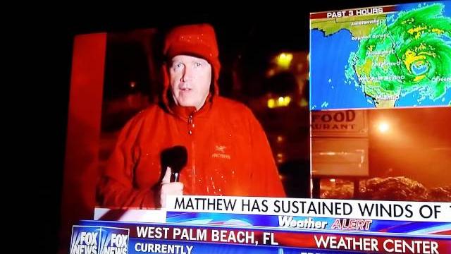 Fox news reporter poops his pants live!! Fox news reporter poops his pants live!!