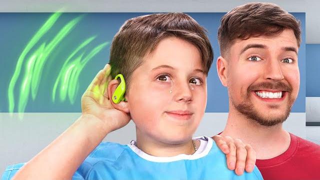 1,000 deaf people hear for the first time 1,000 deaf people hear for the first time