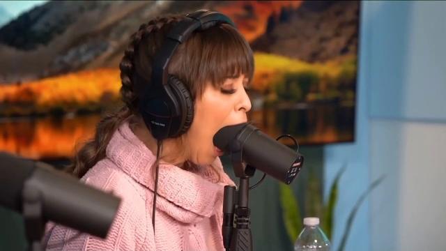 Riley reid deep throats microphone Riley reid deep throats microphone