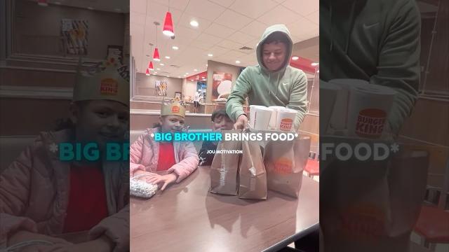 Big brother surprises his little brothers after 2 years Big brother surprises his little brothers after 2 years