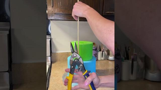 Do this to your stacked cakes to keep them in place! Do this to your stacked cakes to keep them in place!