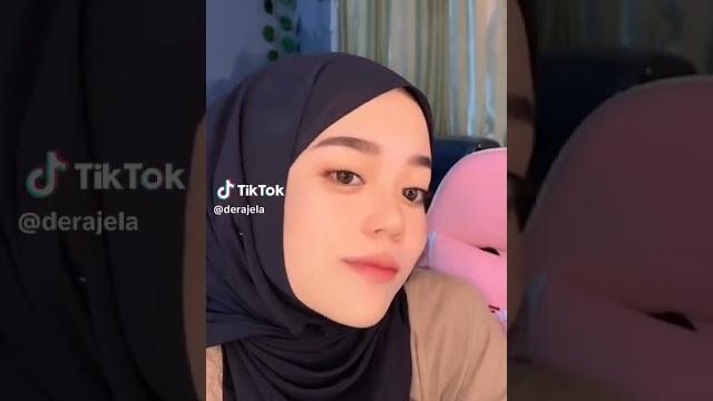 Lidah panjang dera angela live air liur Lidah panjang dera angela live air liur