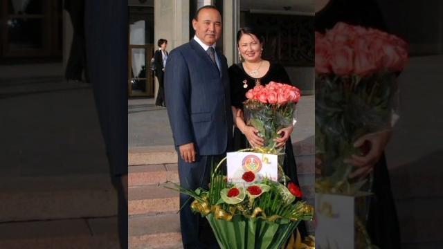 Роза аманова байы менен, бактылуу туйголор Роза аманова байы менен, бактылуу туйголор
