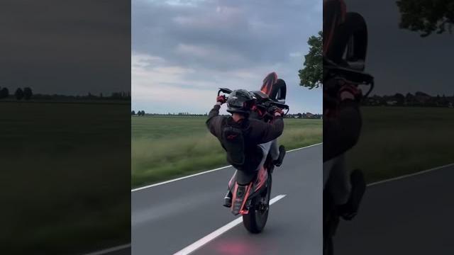 Bike️#supermoto #husqvarna #ktm #supermot #wheelie #stuntriding #4stroke #motolife #exc #stunt Bike️#supermoto #husqvarna #ktm #supermot #wheelie #stuntriding #4stroke #motolife #exc #stunt