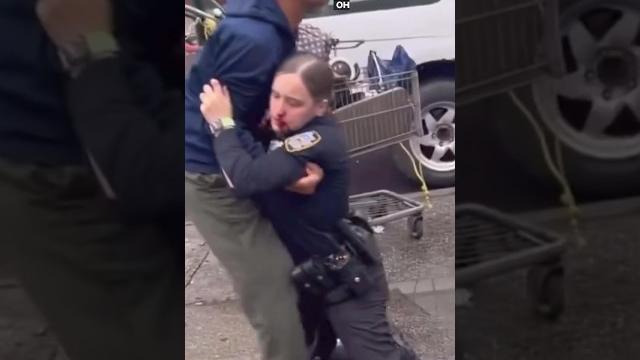 Man assaults female police officer‼️ #shortvideo #shorts Man assaults female police officer‼️ #shortvideo #shorts