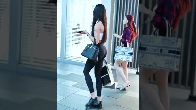 街拍 這樣的瑜珈褲你愛了嘛? 街拍 這樣的瑜珈褲你愛了嘛?