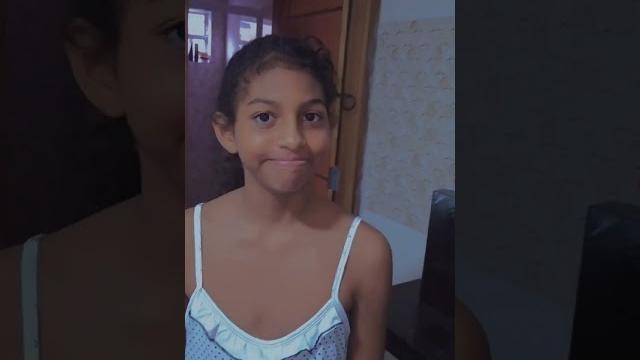 Mostrando a minha rotina da manhã pra ir pra escola Mostrando a minha rotina da manhã pra ir pra escola