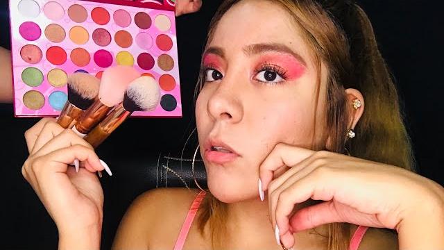 Asmr maquillando a mi hermana Asmr maquillando a mi hermana