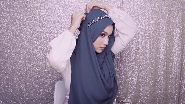 Bridal shawl tutorial chest covered shawl tutorial | malaysia hijab tutorial | tudung people Bridal shawl tutorial chest covered shawl tutorial | malaysia hijab tutorial | tudung people