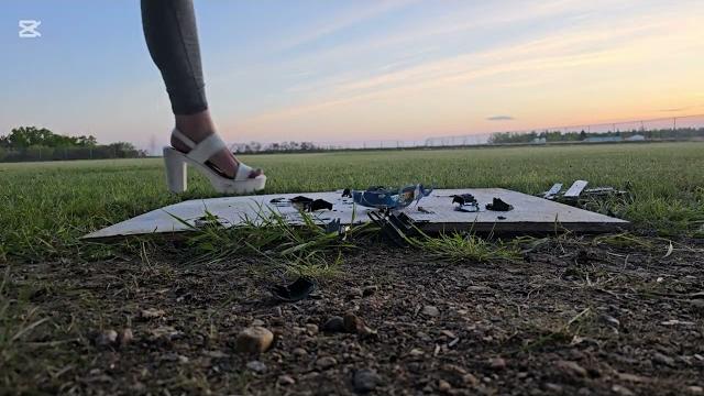 Toy truck crush with heels. crunchy crushing #crushexperiment #modelcarcrush #asmrcrush #highheels Toy truck crush with heels. crunchy crushing #crushexperiment #modelcarcrush #asmrcrush #highheels