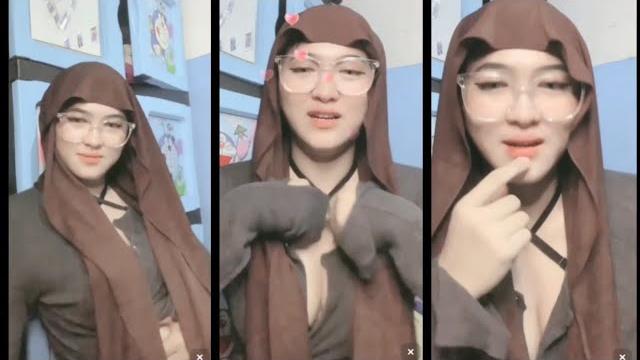 Acaa ukhti kacamata bikin penasaran !!! hijab live _ live viral #livestream #viralvideo #hijab Acaa ukhti kacamata bikin penasaran !!! hijab live _ live viral #livestream #viralvideo #hijab