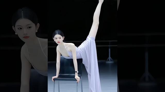 一字马大长腿…… 一字马大长腿……