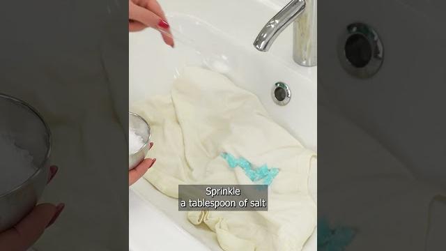 How to whiten yellowed clothes – a simple trick! How to whiten yellowed clothes – a simple trick!