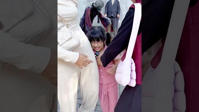 Semua pada lari ketakutan ada bnyk hantu sampe dominiq nangis!! #viralvideo #viralshort Semua pada lari ketakutan ada bnyk hantu sampe dominiq nangis!! #viralvideo #viralshort