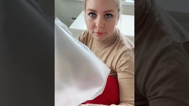 Пукнул в пакет. Пукнул в пакет.