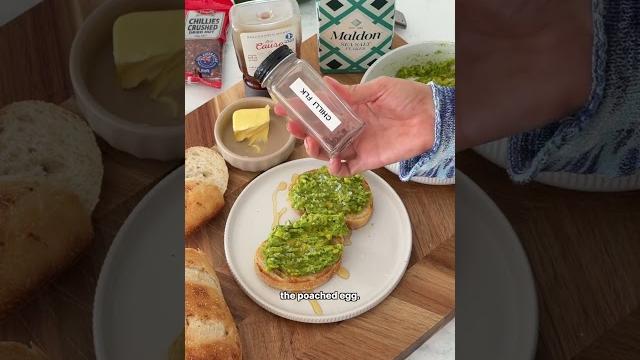 Trying the kylie jenner avo toast Trying the kylie jenner avo toast