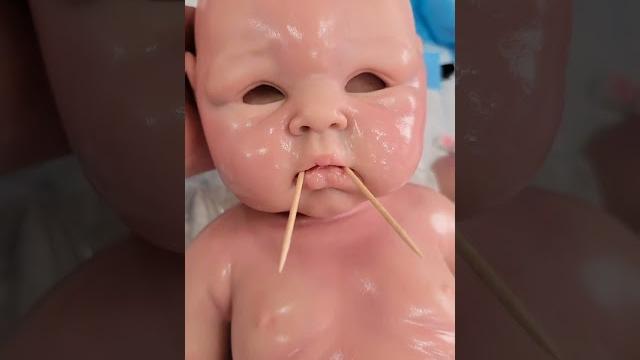 Painting - how silicone baby dolls come to life #shorts Painting - how silicone baby dolls come to life #shorts