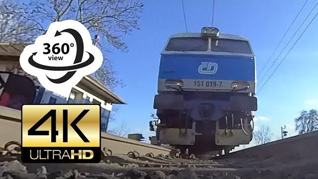 Trains on 360° camera (4k) Trains on 360° camera (4k)