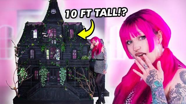 I made the biggest monster high mansion I made the biggest monster high mansion