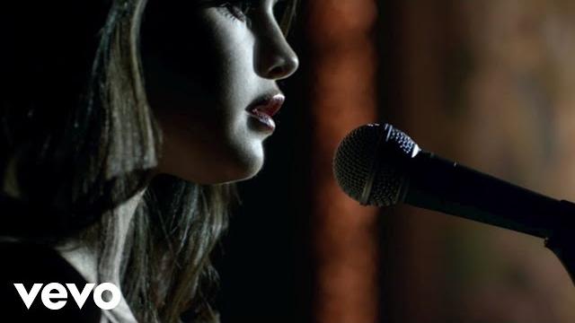 Selena gomez - same old love Selena gomez - same old love