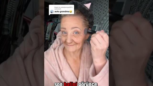 Bu makyaj i̇le 40 yaş gençleşti Bu makyaj i̇le 40 yaş gençleşti