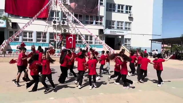 Kalmasin gözün arkada Kalmasin gözün arkada