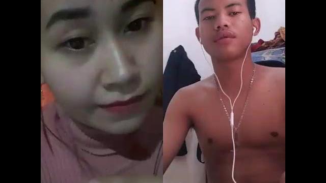 Duet karoke bugil Duet karoke bugil