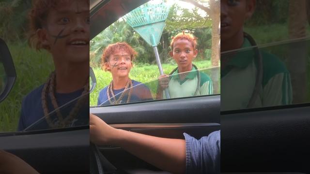 Hati- hati lewat jalan ini banyak preman.. #airgambut #kontenhiburan #ngakak #preman Hati- hati lewat jalan ini banyak preman.. #airgambut #kontenhiburan #ngakak #preman