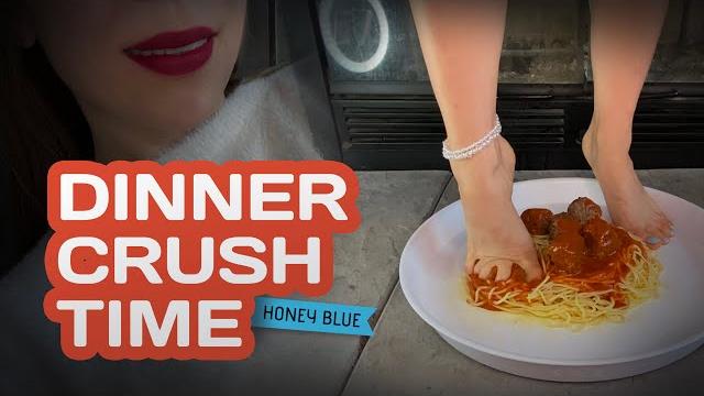 Food feet crush, dinner plate | asmr & crushing Food feet crush, dinner plate | asmr & crushing