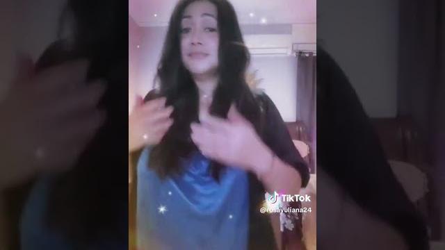 Tante stw tobrut goyang enak Tante stw tobrut goyang enak