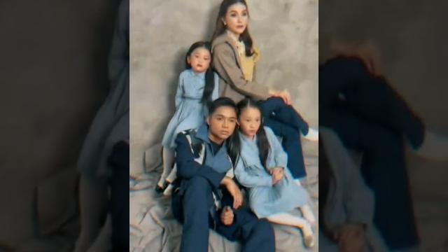 Fotoan berempat the onsu family new onyo bunda thalia and thania#shorts #betrandpeto #apt Fotoan berempat the onsu family new onyo bunda thalia and thania#shorts #betrandpeto #apt