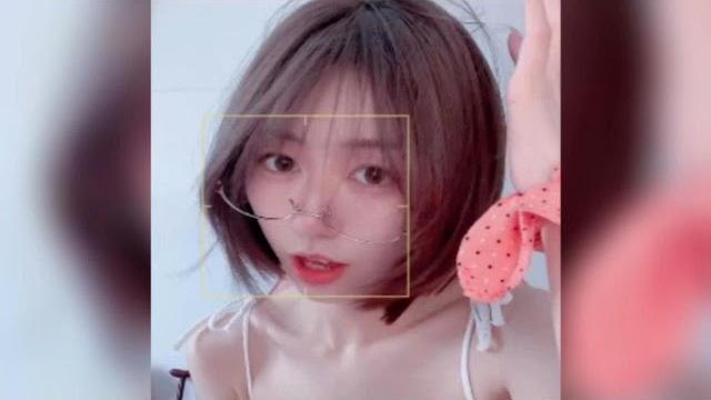 程女士早期的风格真的很清纯可爱 程女士早期的风格真的很清纯可爱