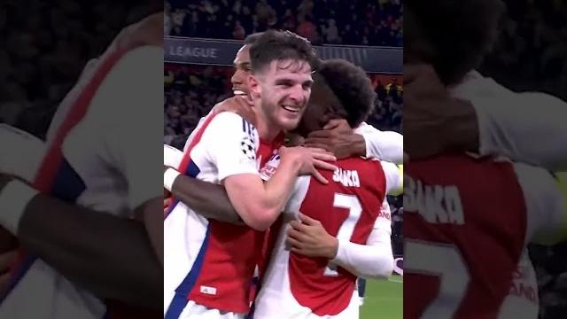 Saka's free-kick goes straight in! arsenal vs psg Saka's free-kick goes straight in! arsenal vs psg