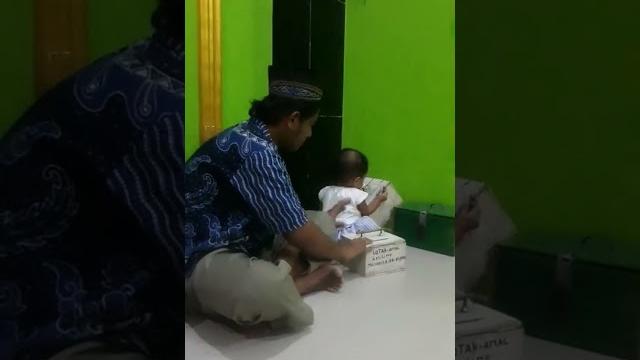 Viral bayi dan paman lucu Viral bayi dan paman lucu