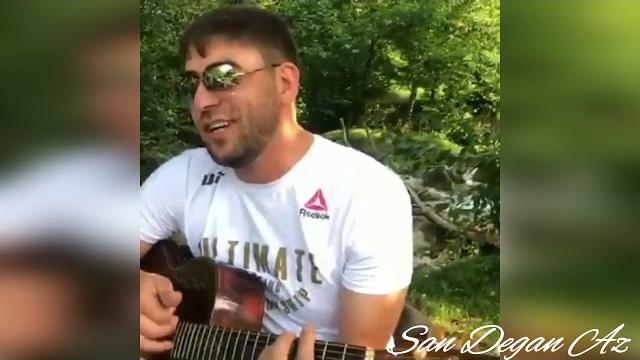 Чеченец поет на гитаре очень красиво(2019) Чеченец поет на гитаре очень красиво(2019)