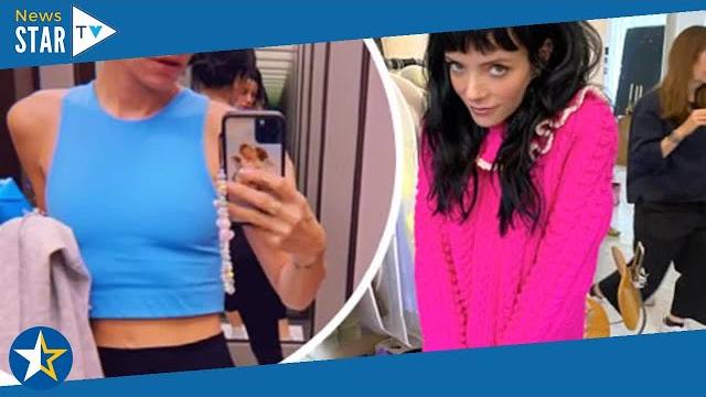 Lily allen flashes her toned abs in bluetop before ditching trousers and showing off her legs 829799 Lily allen flashes her toned abs in bluetop before ditching trousers and showing off her legs 829799