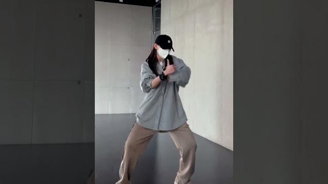 短片 |jona| 舞蹈4:“库卡一” #玥儿频道 短片 |jona| 舞蹈4:“库卡一” #玥儿频道