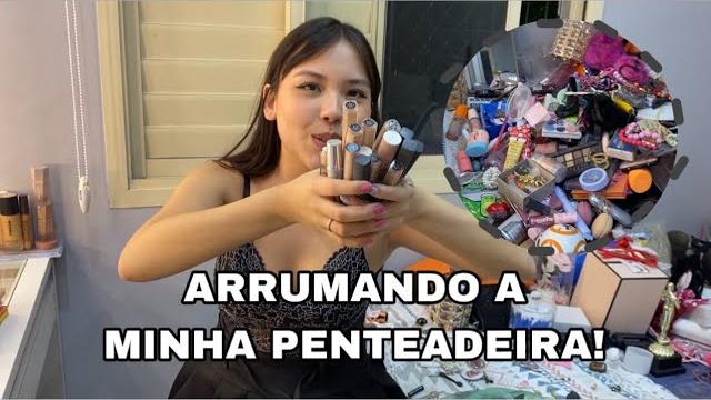 Finalmente arrumei a minha penteadeira!! Finalmente arrumei a minha penteadeira!!