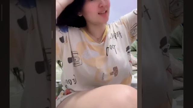 Paha putih pink halus mulus empuk nafsuin bikin tegang nikmat di elus raba gesek sampai crot 🩷🩷 Paha putih pink halus mulus empuk nafsuin bikin tegang nikmat di elus raba gesek sampai crot 🩷🩷