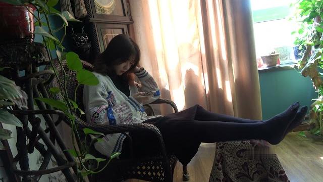 Km 原汁原味的加厚黑丝足底 Km 原汁原味的加厚黑丝足底