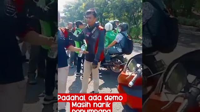 Swiping driver....masih aja narik #gosend #gopatner #gojek #youtubeshorts #gojeksurabaya Swiping driver....masih aja narik #gosend #gopatner #gojek #youtubeshorts #gojeksurabaya