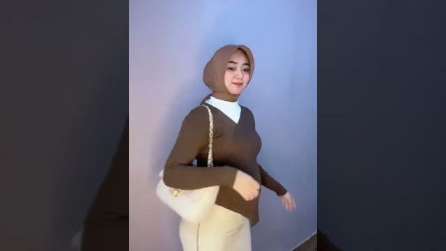 Bumil hot #bumil #shorts #bumilhijab Bumil hot #bumil #shorts #bumilhijab