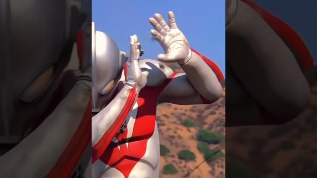 Berubahhh....ayo ultraman ,jaga perdamaian, hajar semua lawanmu Berubahhh....ayo ultraman ,jaga perdamaian, hajar semua lawanmu
