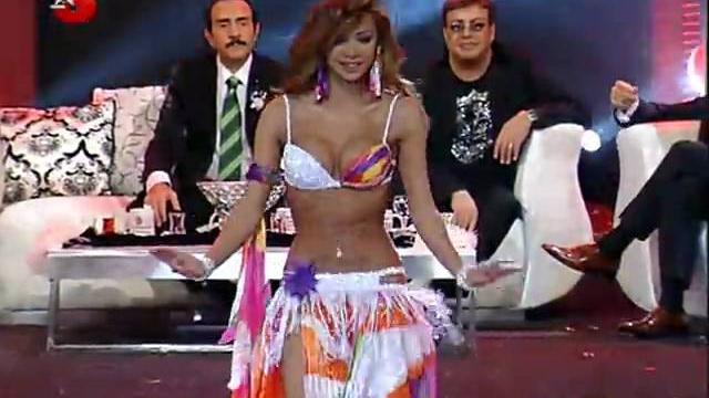 Didem 30 november 2009 bellydance tv show Didem 30 november 2009 bellydance tv show