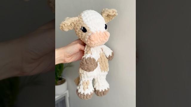 I’ve fallen in love with crocheting snugglers! what do you think to this baby cow? #crochet #cows I’ve fallen in love with crocheting snugglers! what do you think to this baby cow? #crochet #cows